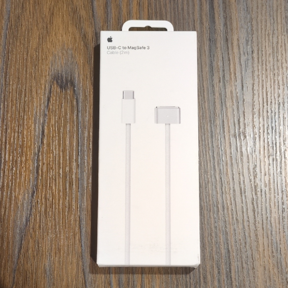 Apple USB-C to MagSafe 3 Cable (2m) - Silver